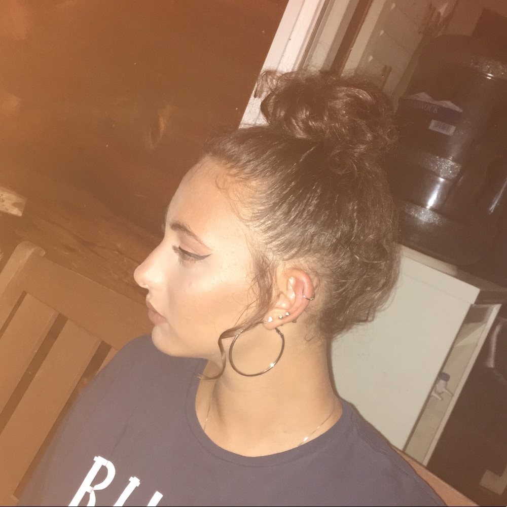 Meet your Posher, Talia